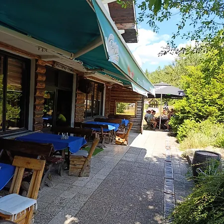 Brvnara Gromki - Mountain House * Han Pijesak